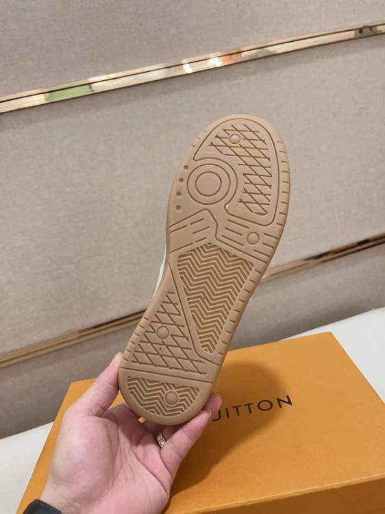 Picture of Louis Vuitton Shoes _SKULVsz38-44mnf101315465